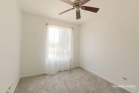 1210 Andover Circle Aurora IL 60504
