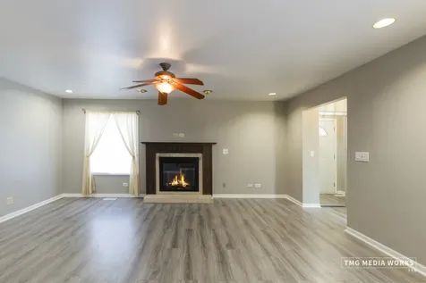 1210 Andover Circle Aurora IL 60504