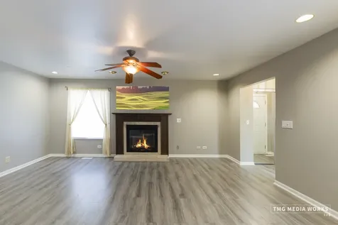 1210 Andover Circle Aurora IL 60504