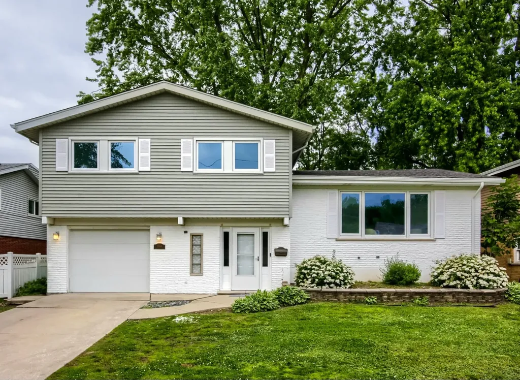 10112 South Kostner Avenue Oak Lawn IL 60453