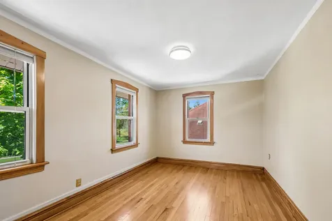 192 Waubansee Road Riverside IL 60546