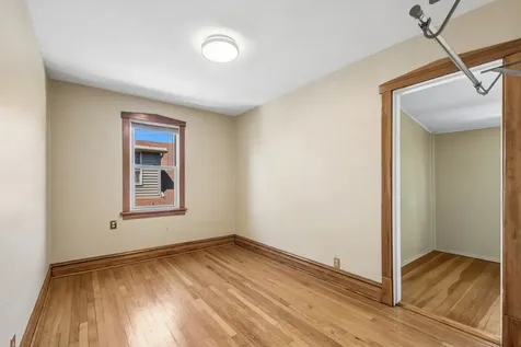 192 Waubansee Road Riverside IL 60546