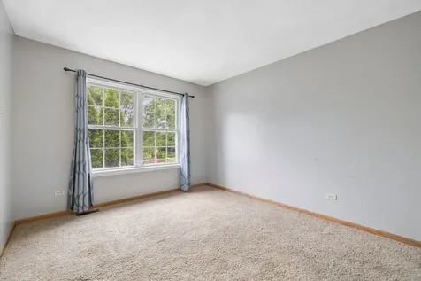 83 Canterbury Trail Romeoville IL 60446