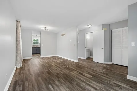 83 Canterbury Trail Romeoville IL 60446