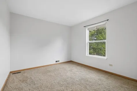 83 Canterbury Trail Romeoville IL 60446