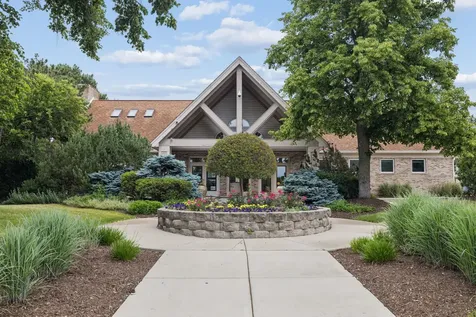 83 Canterbury Trail Romeoville IL 60446