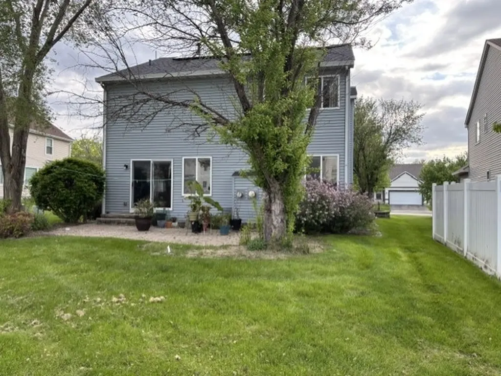 2140 Horncastle Lane Naperville IL 60564