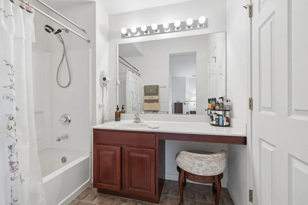 16532 South Windsor Lane Lockport IL 60441