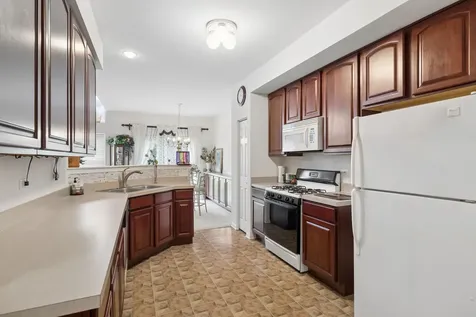 16532 South Windsor Lane Lockport IL 60441