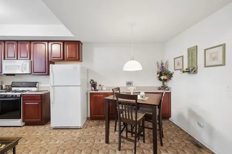 16532 South Windsor Lane Lockport IL 60441