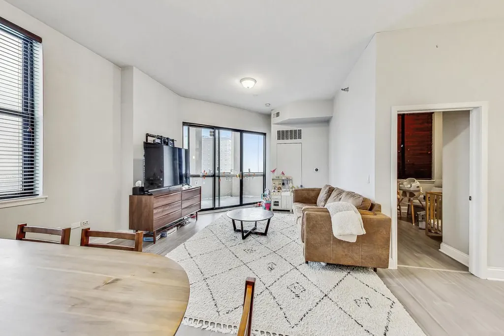 1464 South Michigan Avenue Chicago IL 60605
