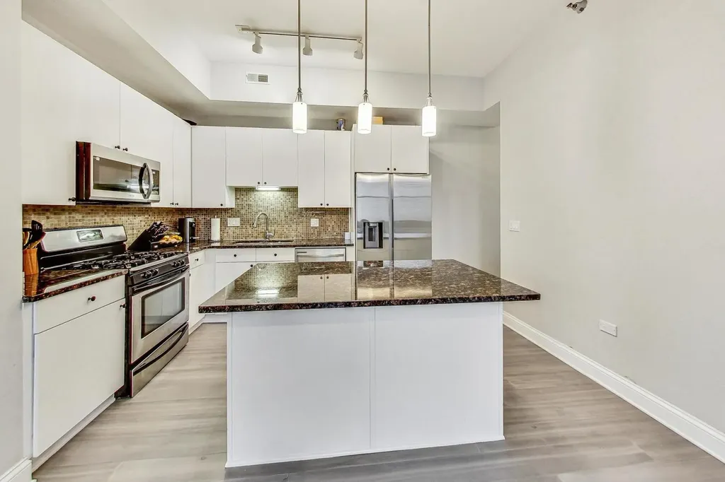 1464 South Michigan Avenue Chicago IL 60605