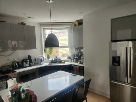 2202 West Race Avenue Chicago IL 60612