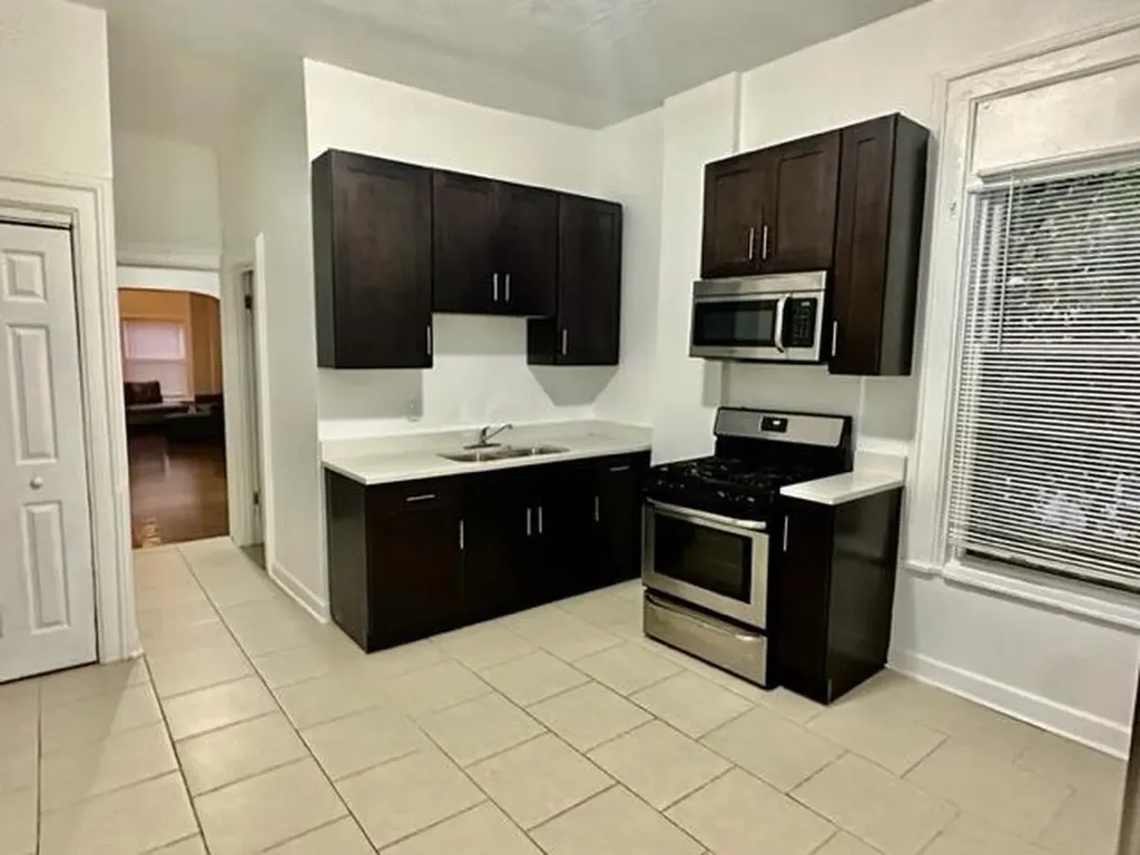 1124 South Sacramento Boulevard Chicago IL 60612