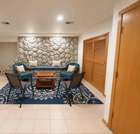 466 Lillian Lane Des Plaines IL 60016