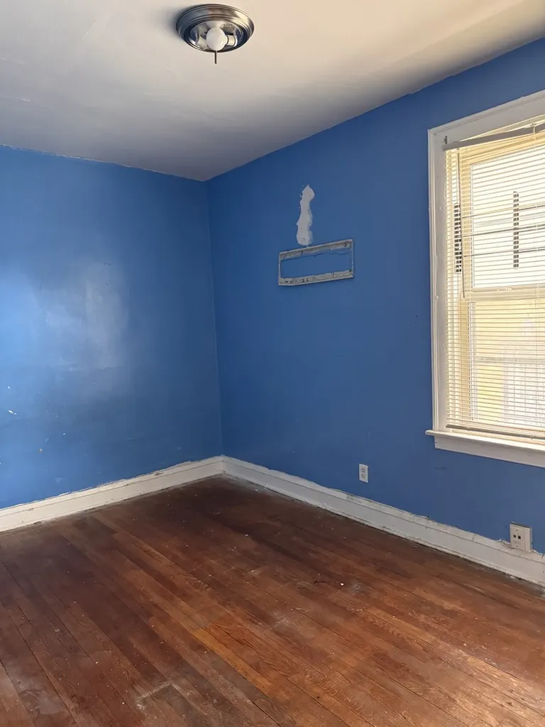 8529 South May Street Chicago IL 60620