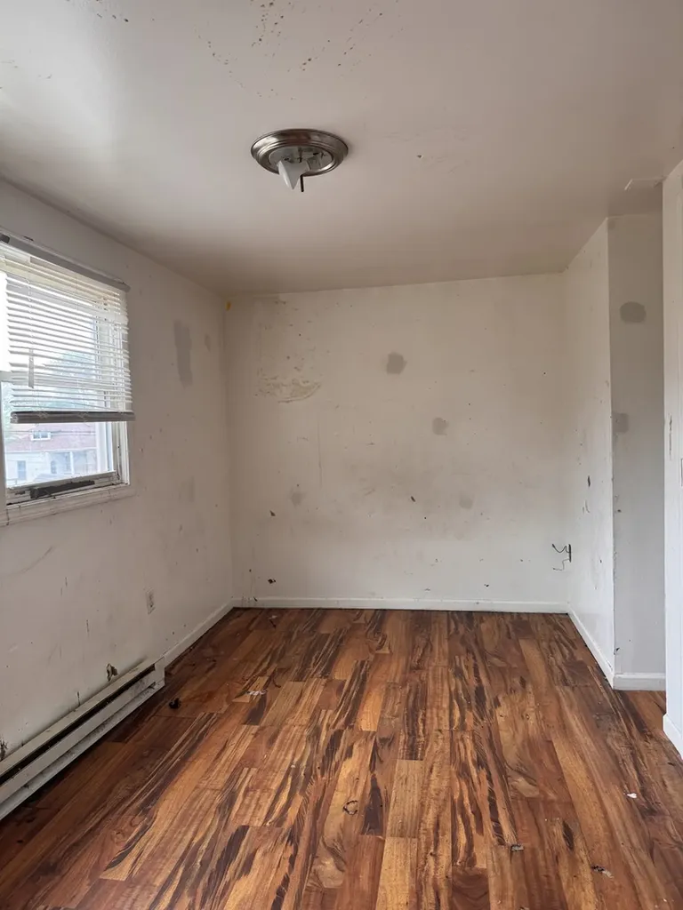 8529 South May Street Chicago IL 60620