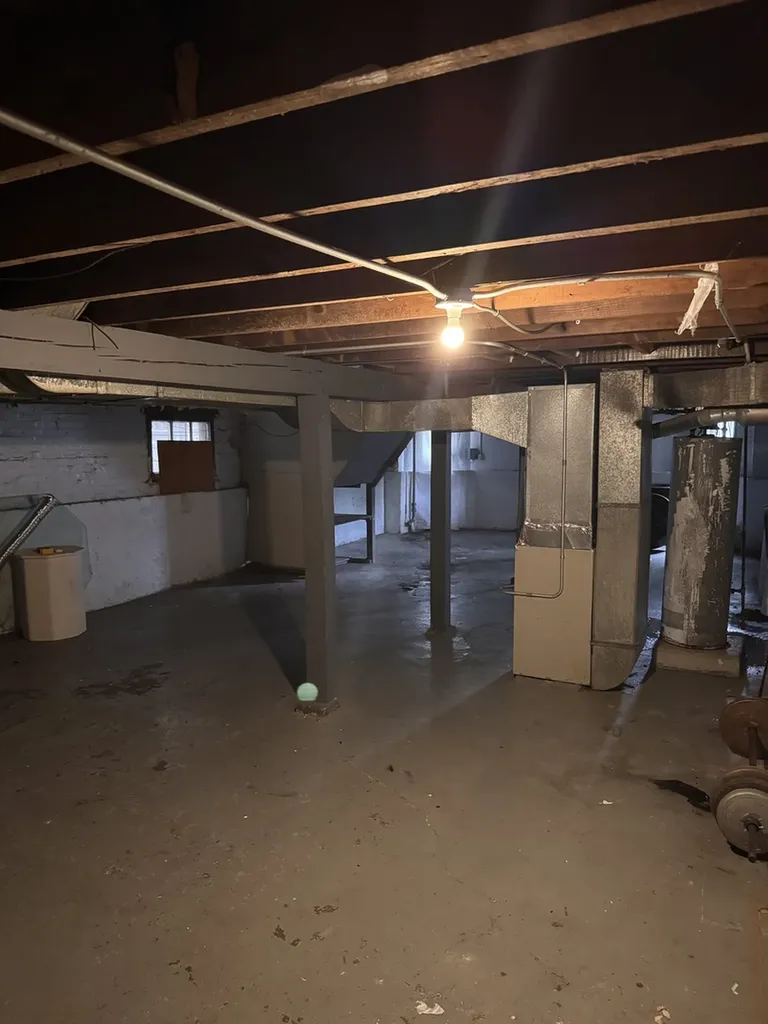8529 South May Street Chicago IL 60620