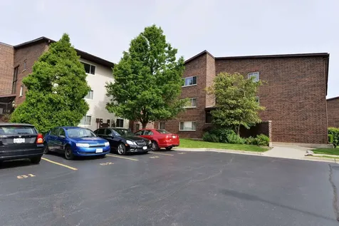 650 Perrie Drive Elk Grove Village IL 60007