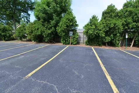 650 Perrie Drive Elk Grove Village IL 60007