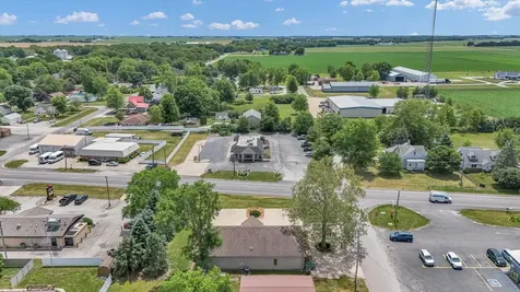 606 West Oak Street Fairbury IL 61739