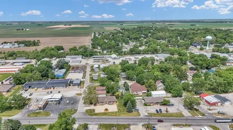 606 West Oak Street Fairbury IL 61739