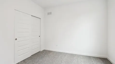 284 Snowdrop Lane Elgin IL 60124