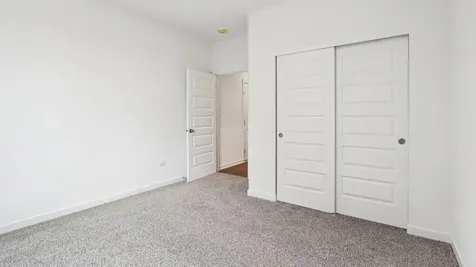 284 Snowdrop Lane Elgin IL 60124