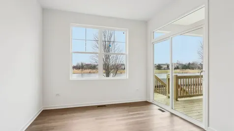 284 Snowdrop Lane Elgin IL 60124