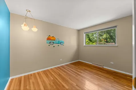 1916 East Yuma Lane Mount Prospect IL 60056