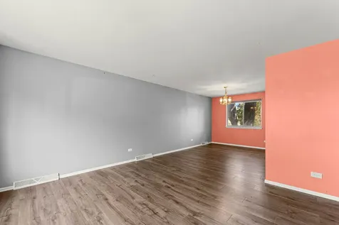 1916 East Yuma Lane Mount Prospect IL 60056