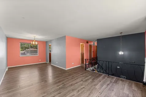 1916 East Yuma Lane Mount Prospect IL 60056
