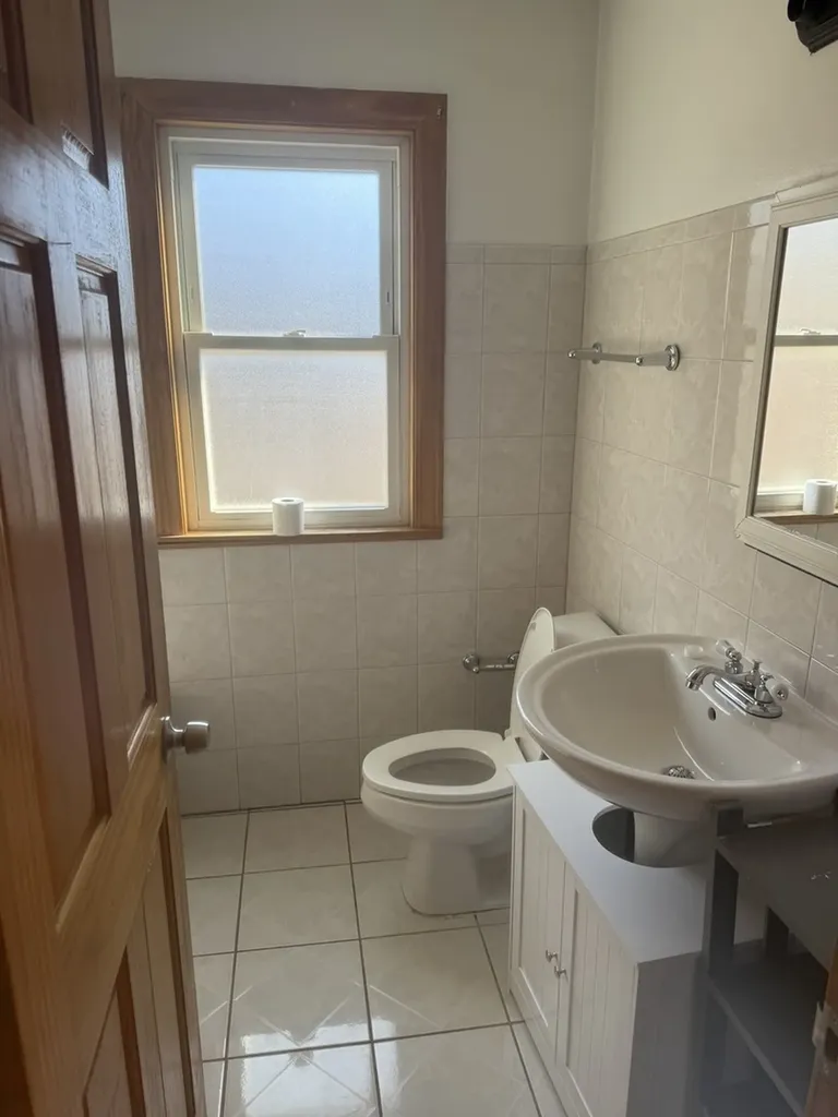 5038 North Mango Avenue Chicago IL 60630