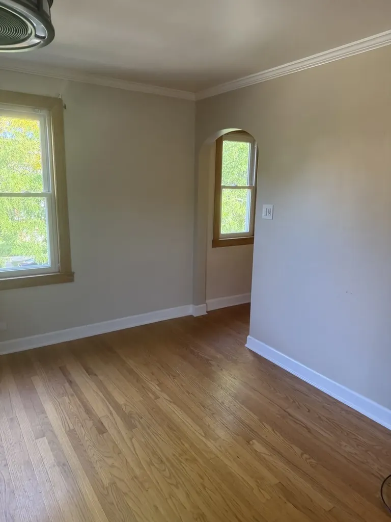 5038 North Mango Avenue Chicago IL 60630