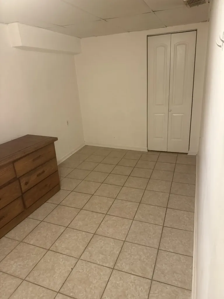 5038 North Mango Avenue Chicago IL 60630