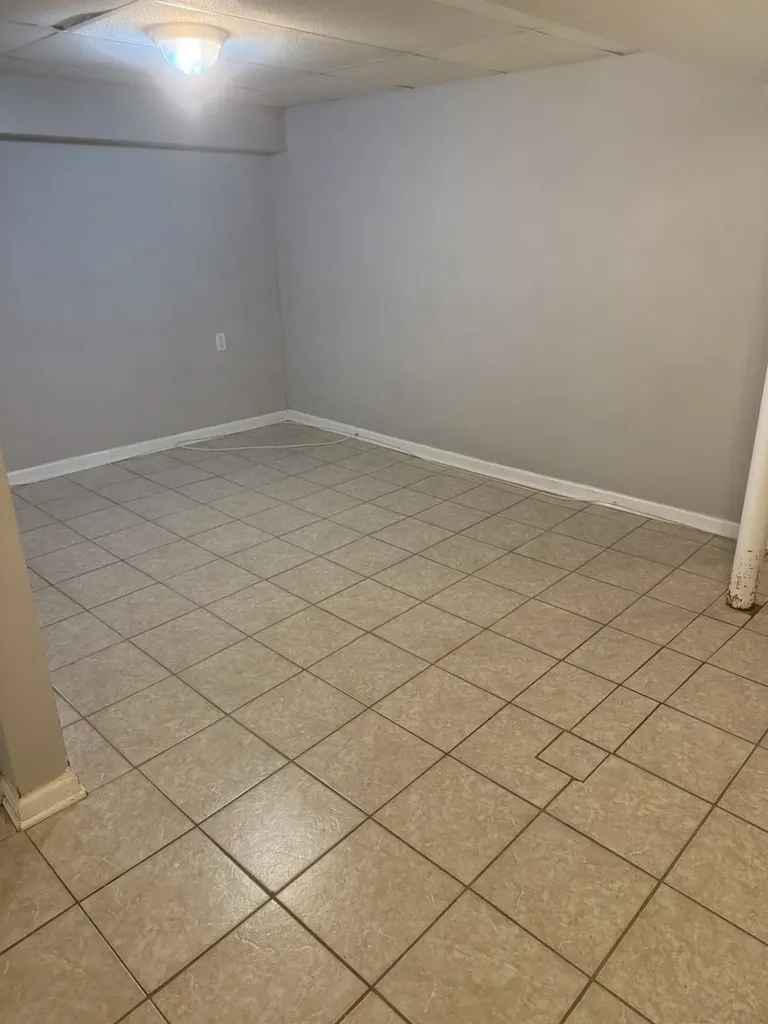 5038 North Mango Avenue Chicago IL 60630