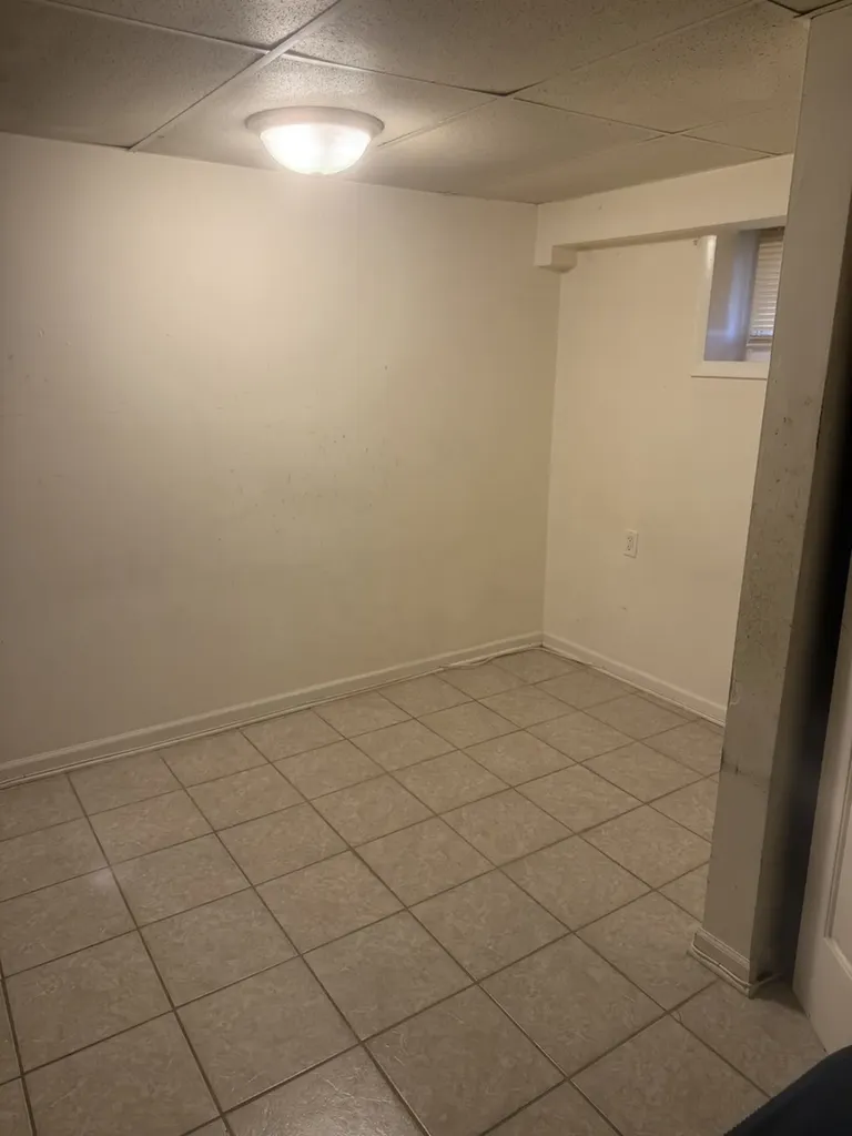 5038 North Mango Avenue Chicago IL 60630