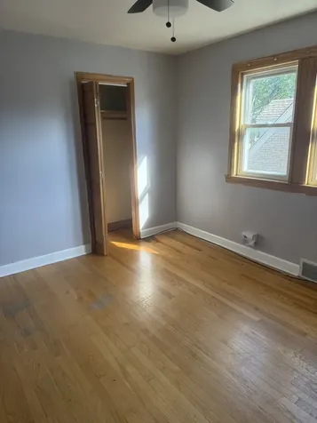5038 North Mango Avenue Chicago IL 60630