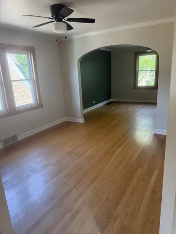 5038 North Mango Avenue Chicago IL 60630