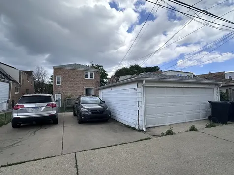 5038 North Mango Avenue Chicago IL 60630