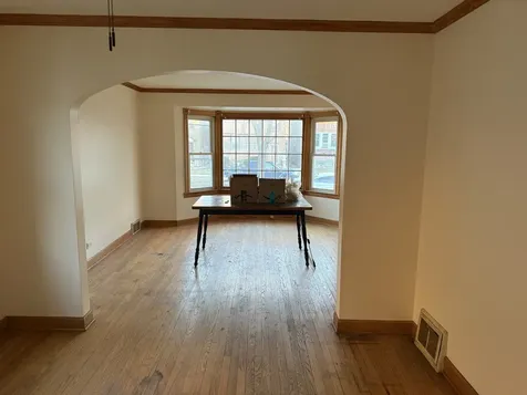 5038 North Mango Avenue Chicago IL 60630