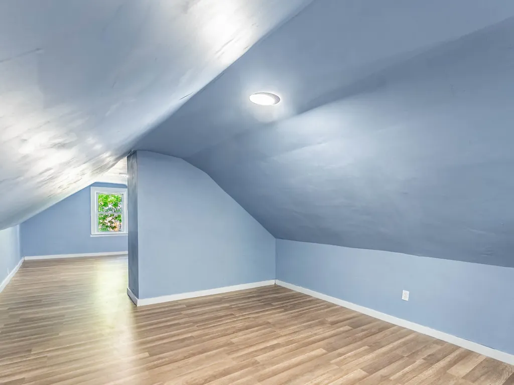 7041 South Throop Street Chicago IL 60636