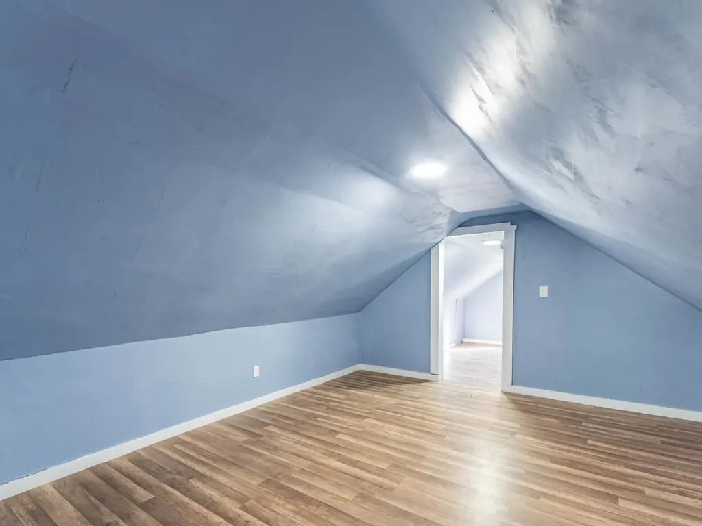 7041 South Throop Street Chicago IL 60636