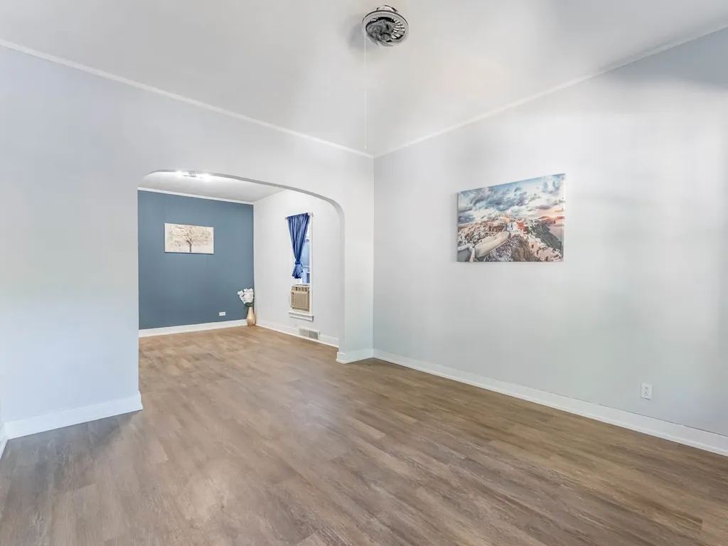 7041 South Throop Street Chicago IL 60636