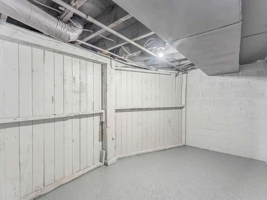 7041 South Throop Street Chicago IL 60636