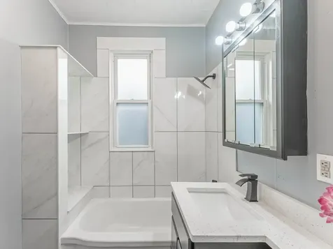 7041 South Throop Street Chicago IL 60636