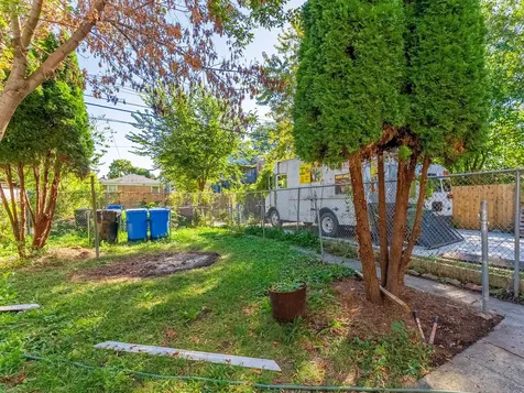 7041 South Throop Street Chicago IL 60636