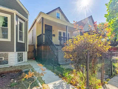 7041 South Throop Street Chicago IL 60636