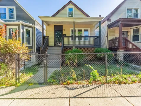 7041 South Throop Street Chicago IL 60636