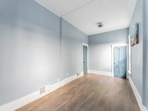 7041 South Throop Street Chicago IL 60636